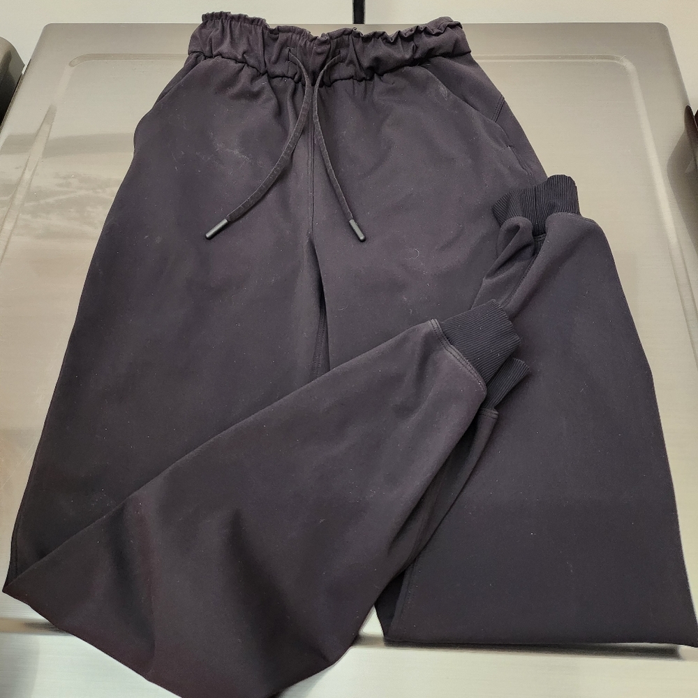 Lululemon joggers